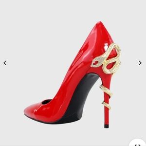 [Like New] Snake Wrapped Patent Red Stiletto Pointed Toe Pumps High Heels Venom